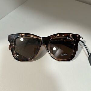 QUAY AFTER HOURS POLARIZED SUNGLASSES NEVER WORN